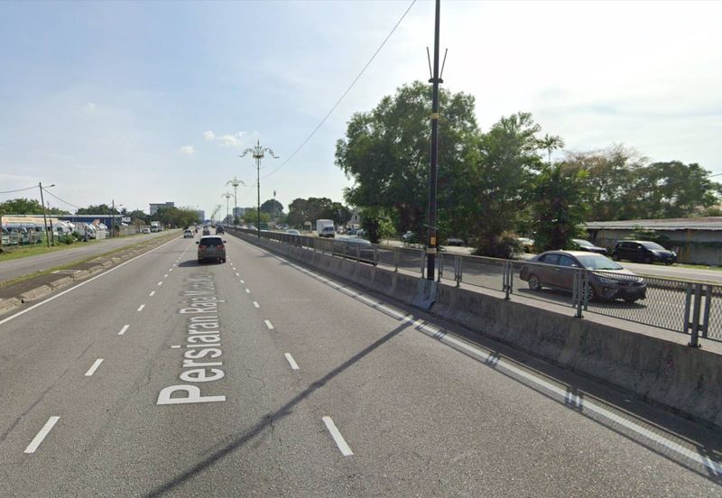 Persiaran Raja Muda Musa, Pelabuhan Klang