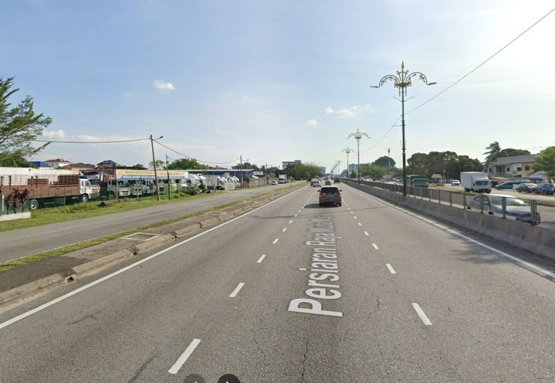 Persiaran Raja Muda Musa, Pelabuhan Klang