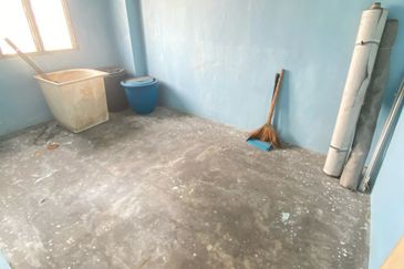 Flat Kelompok Camar (Port Klang)