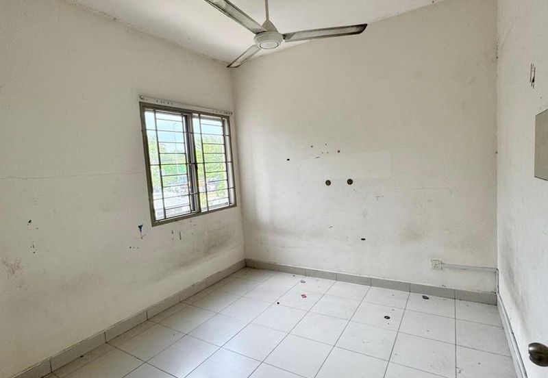 Pangsapuri Akasia, Bandar Botanic