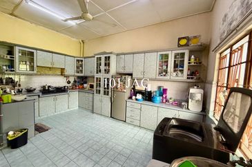 Port Klang (Pelabuhan Klang)