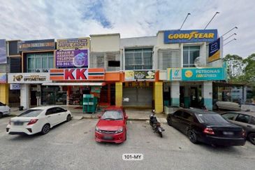 Pusat Niaga Astana Alam 2