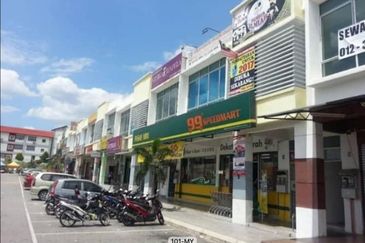 Pusat Niaga Astana Alam 2