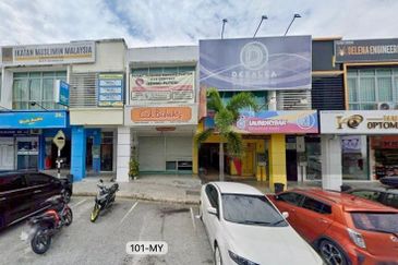 Pusat Niaga Astana Alam 2