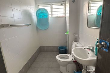 Saron @Bandar Bukit Raja