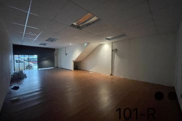 [FACING MAIN ROAD | PRIME LOCATION] Taman Gemira @ Klang, Ground Floor Shoplot