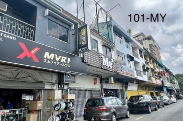 Persiaran Raja Muda Musa, Pelabuhan Klang