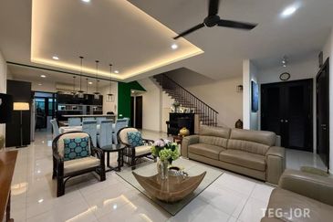 Duta Villa, Setia Alam