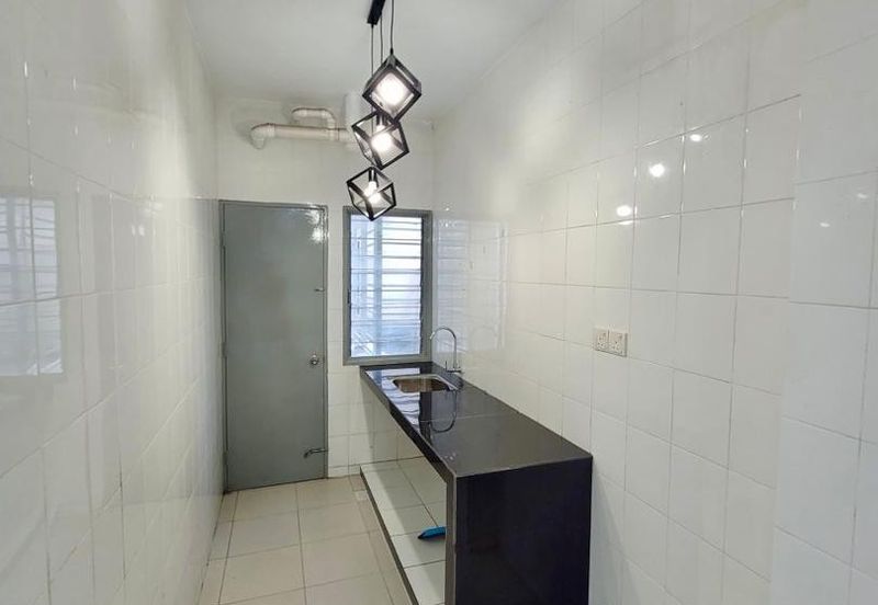 Pangsapuri Akasia, Bandar Botanic