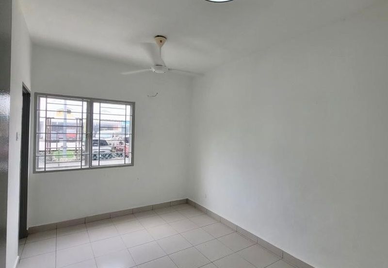 Pangsapuri Akasia, Bandar Botanic