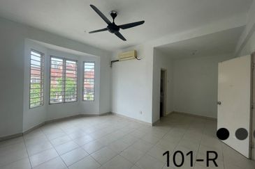 Ayu Qaseh, Alam Nusantara