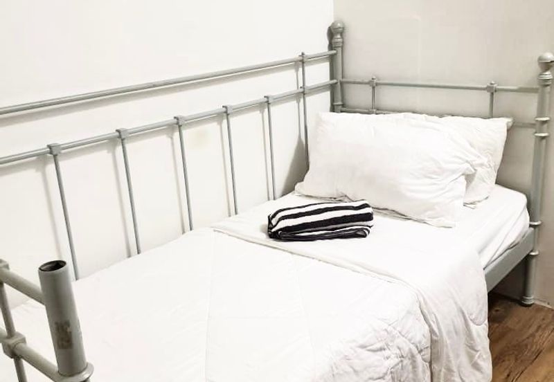 [FULL LOAN | PARTIAL FURNISHED] Suria Jaya Apartment @ Seksyen 16 Shah Alam, Studio Unit