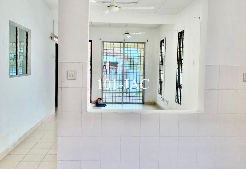 Jalan Makyong, Bandar Bukit Raja