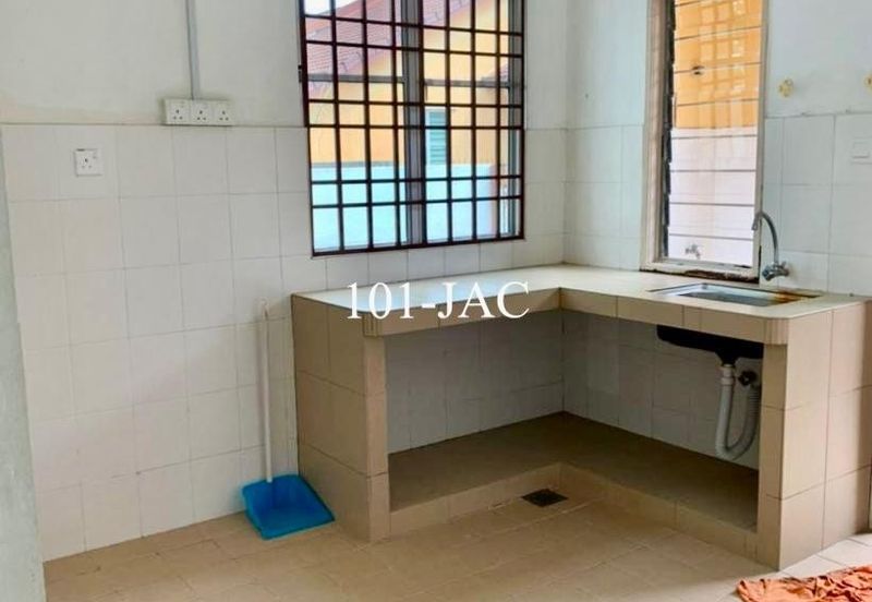 Jalan Makyong, Bandar Bukit Raja