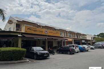 Zapin, Bandar Bukit Raja