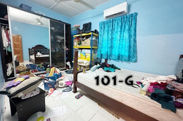 Taman Tepi Sungai ( Taman Teluk Pulai Indah )