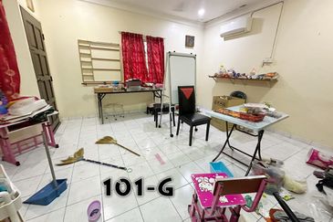 Taman Tepi Sungai ( Taman Teluk Pulai Indah )