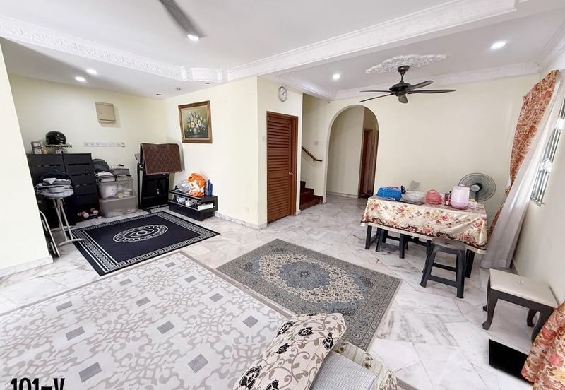 Taman Teluk Gedung Indah