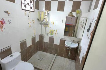 Port Klang (Pelabuhan Klang)