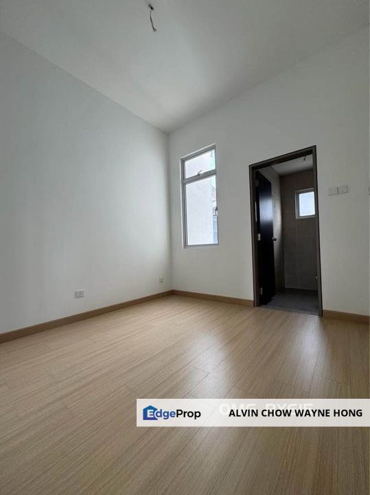 [BRAND NEW UNIT | PRIME LOCATION] Kota Bayuemas @ Klang, Double Storey End Lot House, Selangor, Klang