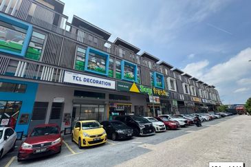 [STRATEGIC LOCATION | FULLY TENANTED] Uno Rivertree @ Bandar Bukit Raja Klang, Double Storey Shoplot