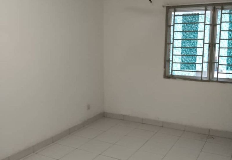 Pangsapuri Akasia, Bandar Botanic