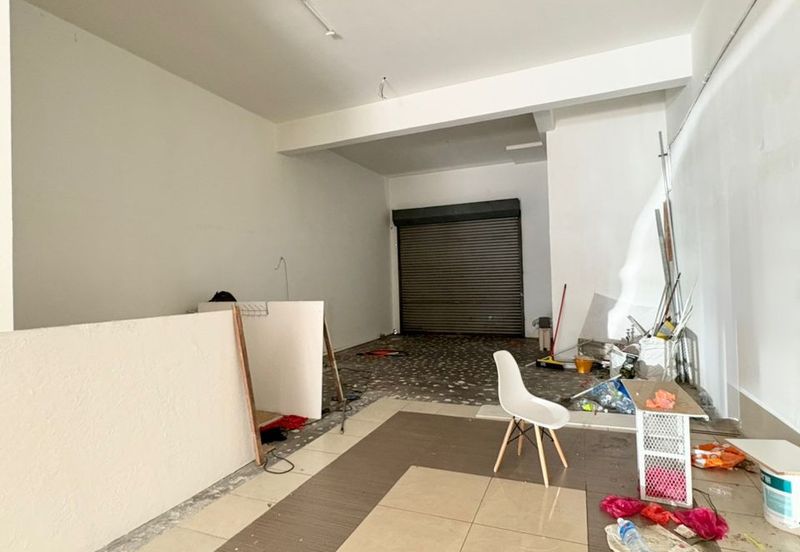 Bayu Tinggi Commercial Centre -Taipan