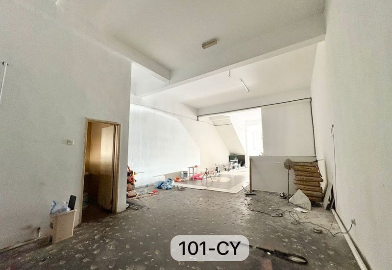 Bayu Tinggi Commercial Centre -Taipan