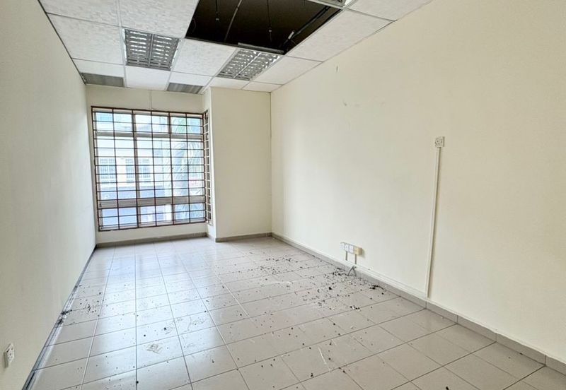 Bayu Tinggi Commercial Centre -Taipan