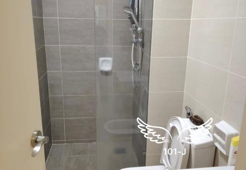 Gravit8 @ Klang South