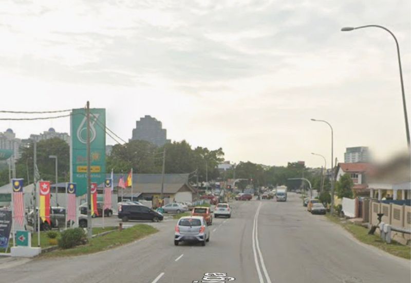 Jalan Batu Tiga Lama