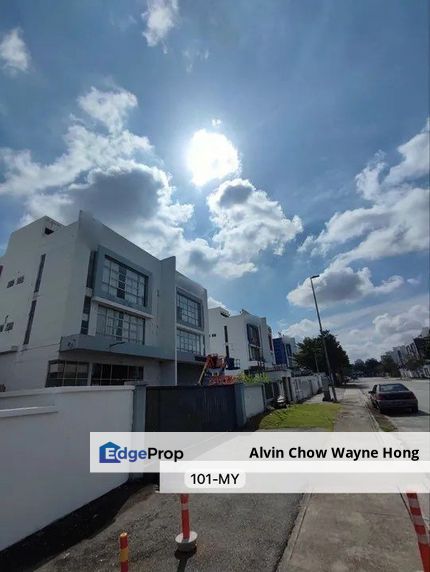 PRIME LOCATION!!! [7,920sqft] Hicom Industrial Park 3 Storey Semi-D Factory @ Shah Alam, Selangor, Shah Alam