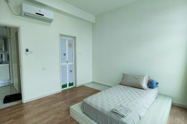 D'Summit Residences @ Kempas Utama