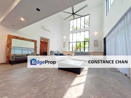 Adda Heights Maple Red Double Storey Cluster House CORNER LOT Fully Renovated Unit, Johor, Johor Bahru