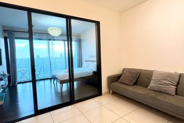 Almas Suites @ Puteri Harbour