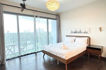 Almas Suites @ Puteri Harbour