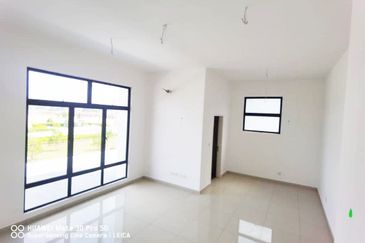 Persiaran Desa Tebrau