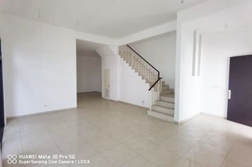 Persiaran Desa Tebrau