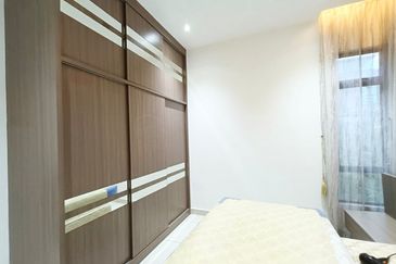 Jalan Persiaran Desa Tebrau