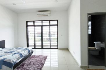 The Canal Garden North, Horizon Hills