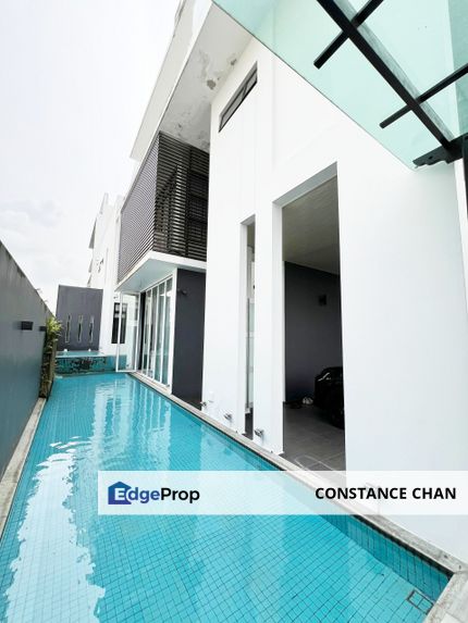 Taman Setia Tropika 9, 3 Storey Cluster House END LOT, Fully Renovated Unit, Johor, Setia Tropika