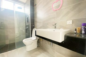 D'Lagoon, Taman Seri Austin