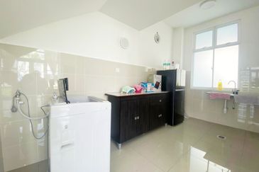 D'Lagoon, Taman Seri Austin