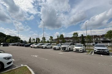 Crest @ Austin Emerald 1