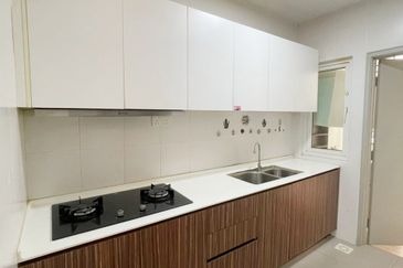 Seasons Luxury Apartments @ Amara Larkin