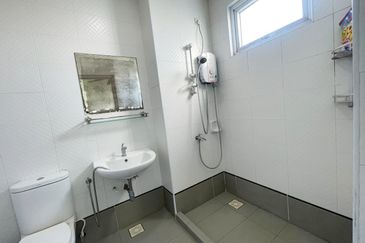 Seasons Luxury Apartments @ Amara Larkin