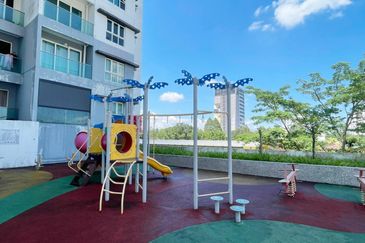 Seasons Luxury Apartments @ Amara Larkin