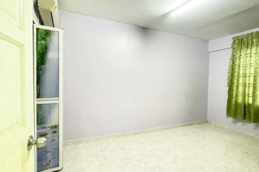 Sri Lanang Flat (Rumah Pangsa Sri Lanang)