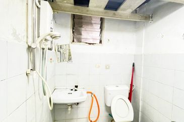 Sri Lanang Flat (Rumah Pangsa Sri Lanang)