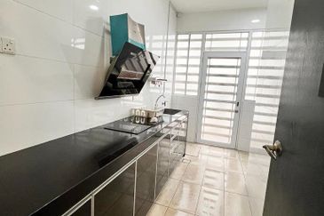 The Canal Garden South, Horizon Hills